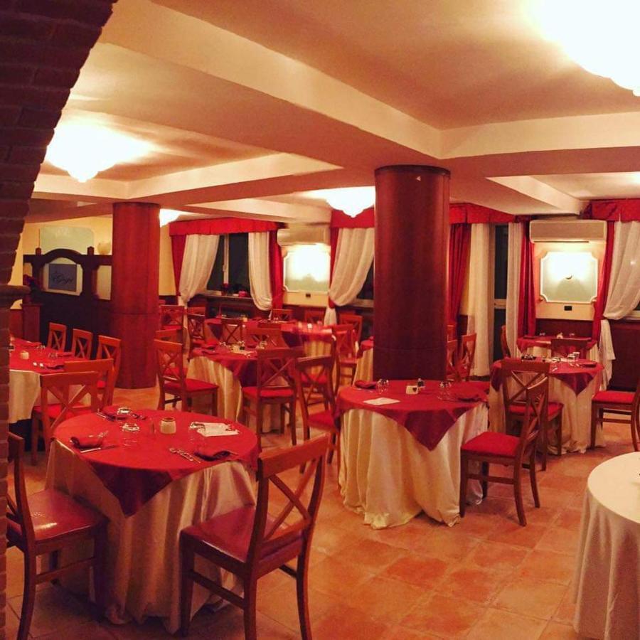 Albergo "Da Gigi" Celano Exteriér fotografie